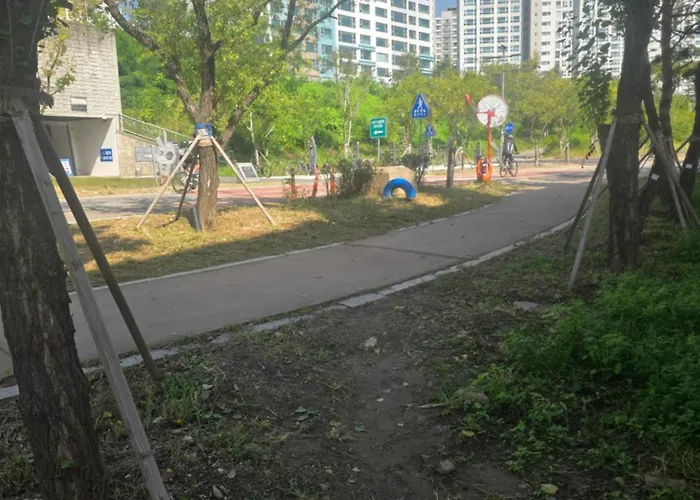 홍대 !!주차가능한!! 한강이 보이는 대형루프탑보유 * Seoul